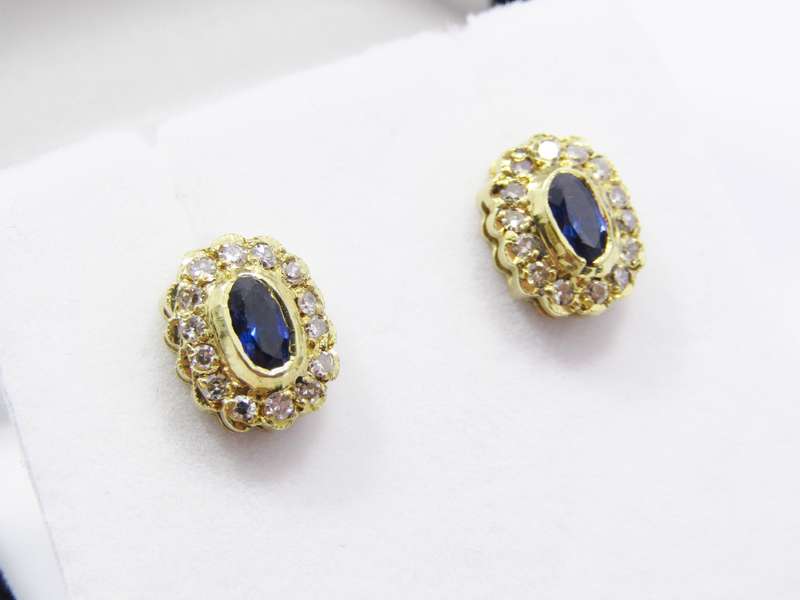 Stunning! 18CT Yellow Gold, Sapphire & Diamond Earrings