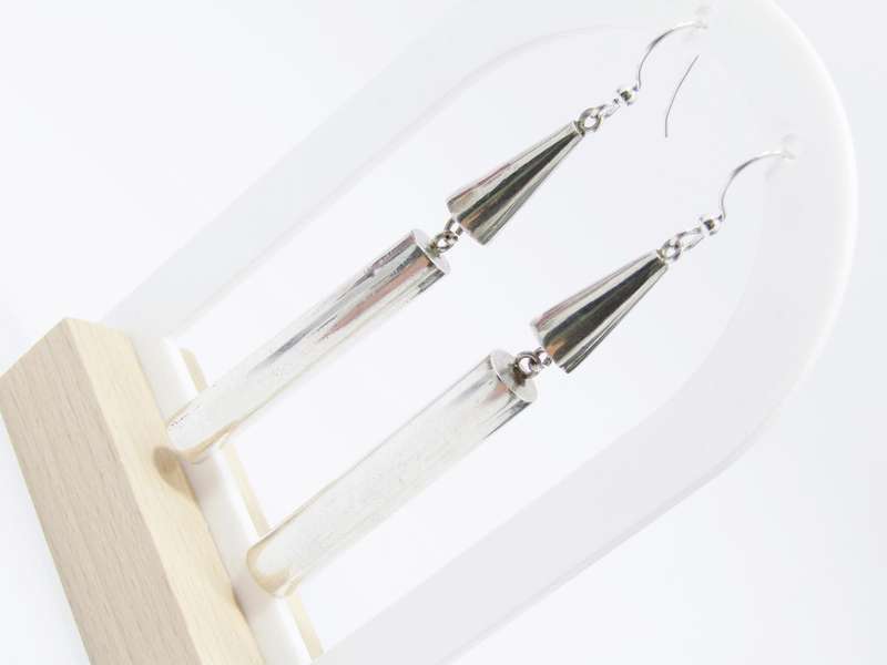 A Beautiful Pair of Mexican Hollow Bar Dangling Earrings in Sterling Silver.