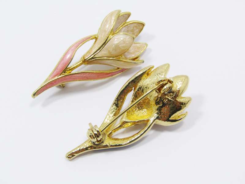 Lovely Pair of Enameled Flower Costume Jewellery Brooches