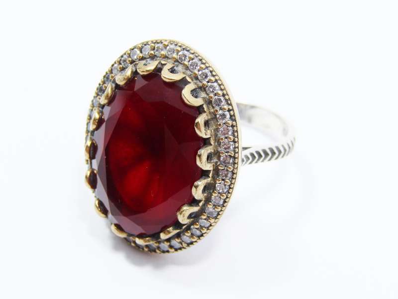 A Gorgeous Huge Red Stone Ring in Sterling Silver