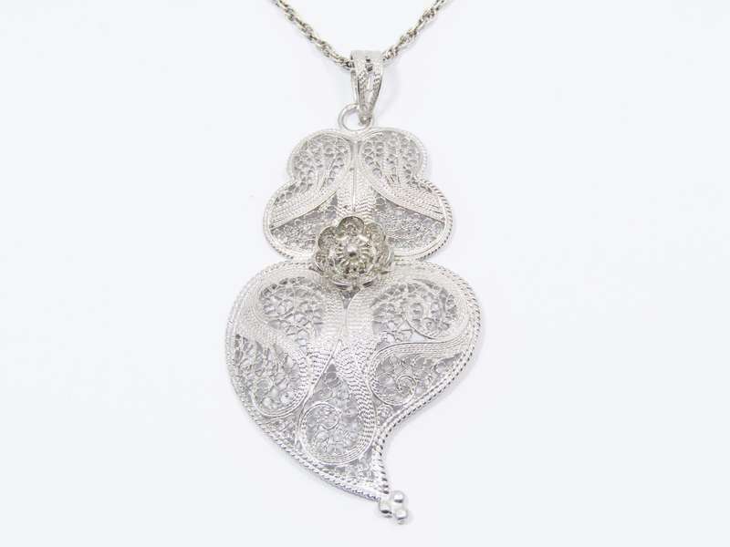A Stunning Large Filigree Pendant on Chain in Sterling Silver.