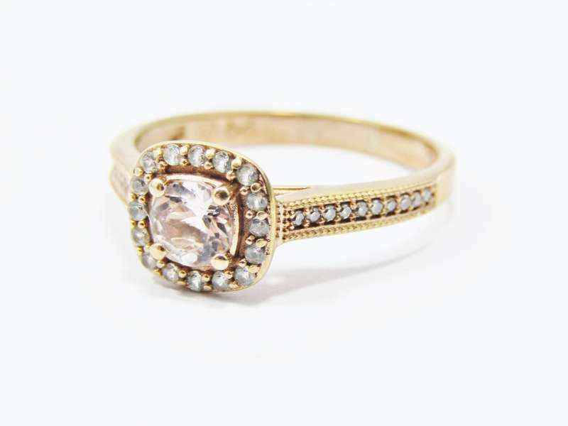 Beautiful! 9CT Rose Gold & 0.75CT Morganite & Diamond Ring