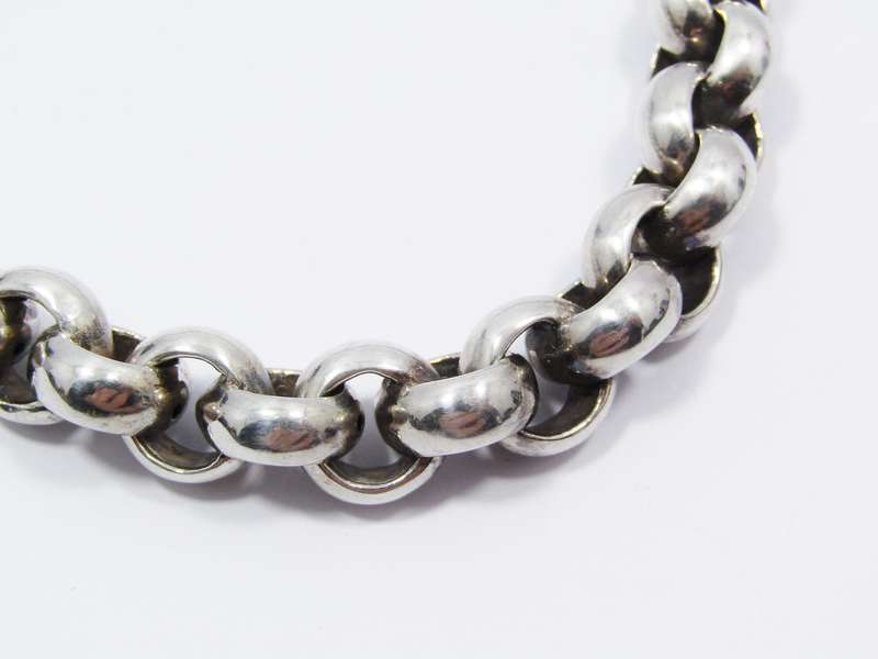 A Beautiful Huge Round Link Necklace with a Signoretti Clasp in Sterling Silver.