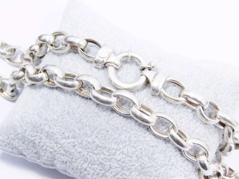 A Gorgeous Weighty Necklace With a Signoretti Clasp in Sterling Silver.