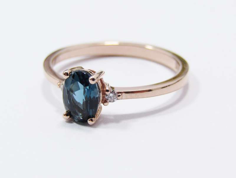 Stunning! 9CT Rose Gold, London Blue Topaz & Diamond Ring