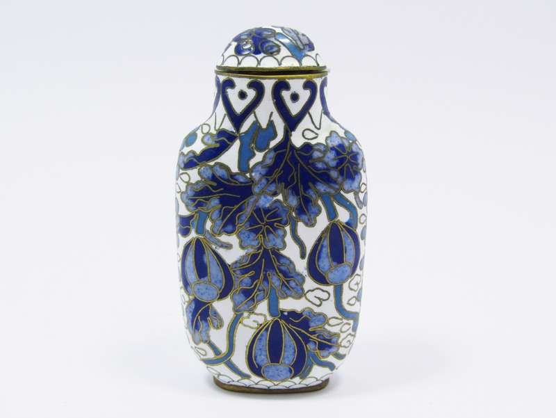 A Magnificent Antique  Chinese Republican Period Cloisonne Snuff Bottle