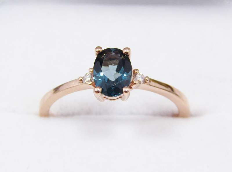 Stunning! 9CT Rose Gold, London Blue Topaz & Diamond Ring