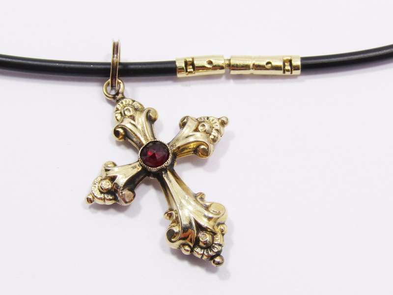 Antique Victorian Gold-Cased Cross Pendant & Necklace