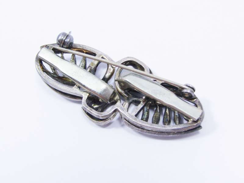 A Lovely Pair of Collar Clips or Convert into a  Vintage Brooch in Sterling Silver