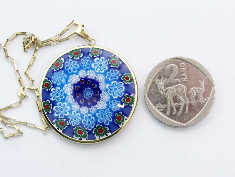 Stunning! Italian 14K Gold Murano Glass Pendant on Chain