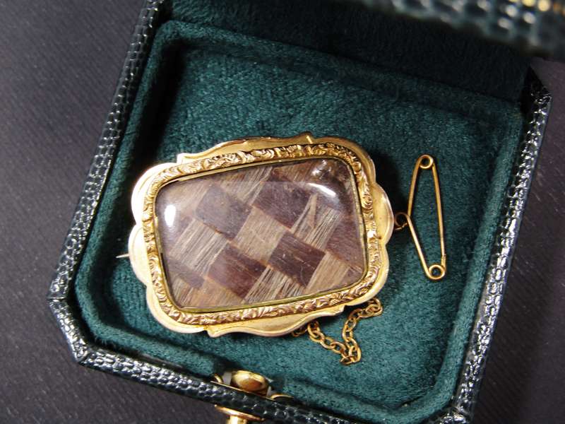 Antique Georgian Gilt Metal Mourning Brooch