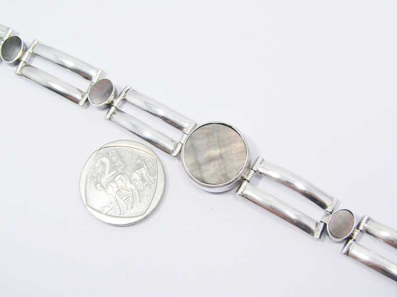 A Stunning Shell inlay Bracelet With a Fob Link Clasp in Sterling Silver
