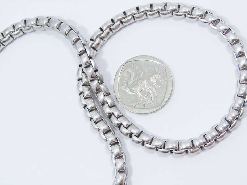 A Gorgeous Square Link Chunky Necklace in Sterling Silver.
