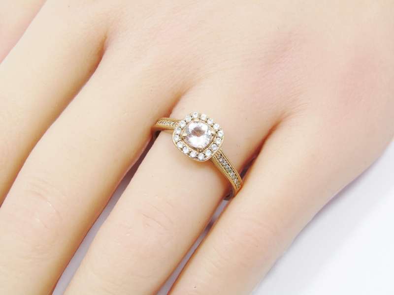 Beautiful! 9CT Rose Gold & 0.75CT Morganite & Diamond Ring