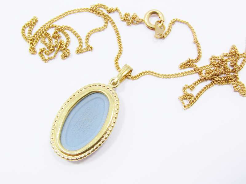 A Beautiful Gold Tone Wedgewood Pendant on Chain