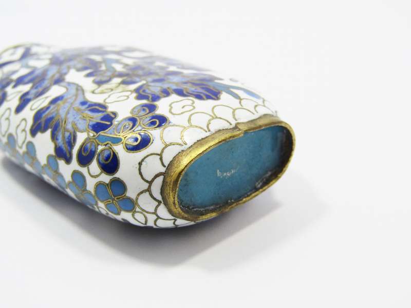 A Magnificent Antique  Chinese Republican Period Cloisonne Snuff Bottle