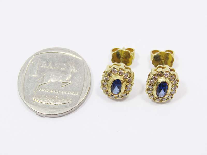 Stunning! 18CT Yellow Gold, Sapphire & Diamond Earrings