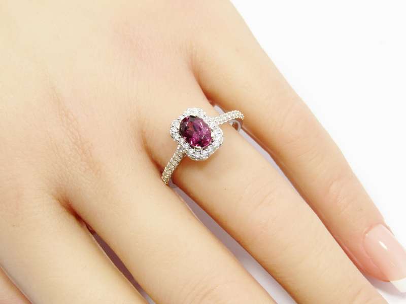 Stunning! 18CT White Gold, Rhodolite & Diamond Ring