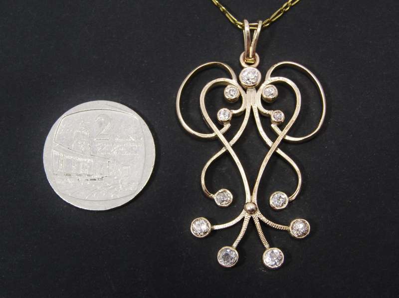 Exceptional! Statement Antique Style Gold & 1.5ct Diamond Necklace