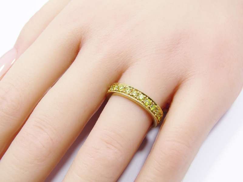 Masterpiece! 18CT Gold & Fancy Yellow Diamond Full Eternity Ring