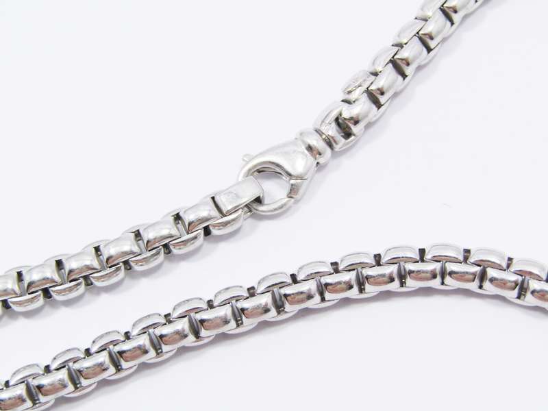 A Gorgeous Square Link Chunky Necklace in Sterling Silver.