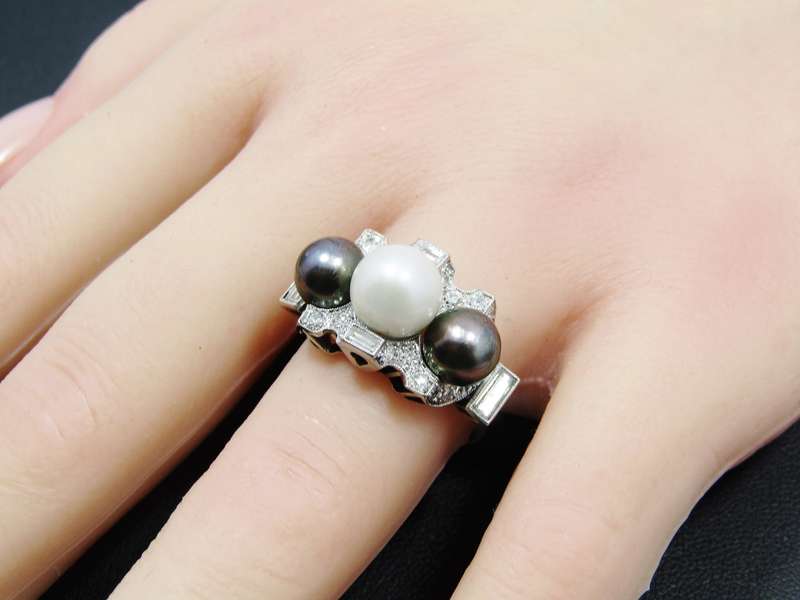 Exquisite! c1940 Art Deco White Gold, Pearl & Diamond Ring