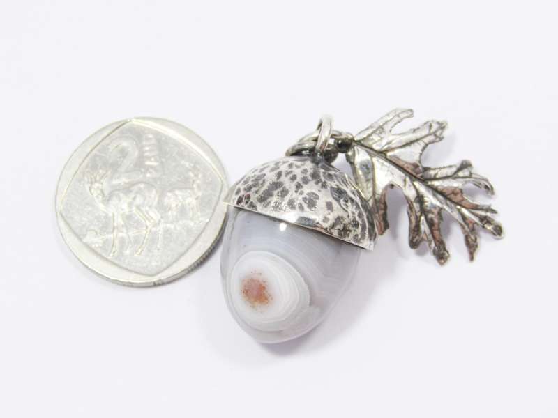 Beautiful! Vintage Sterling Silver Acorn with Leaf & Agate Stone Pendant