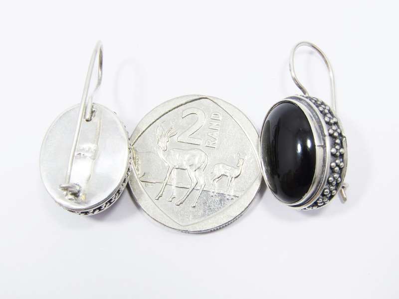 A Gorgeous Pair of Oval Black Stone Earrings in Sterling Silver