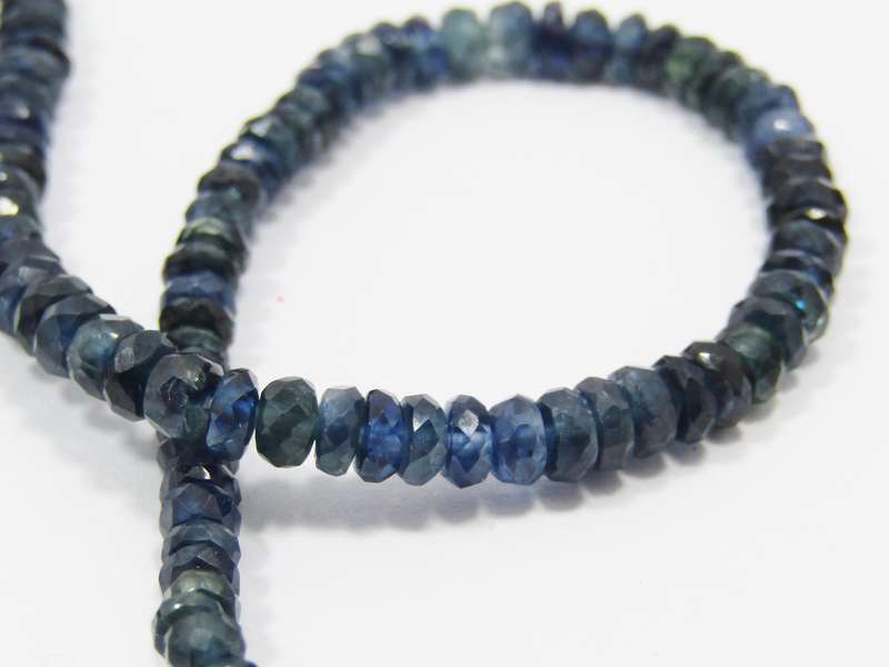 Stunning! Genuine Graduated Sapphire Beads with 9CT Gold Clasp