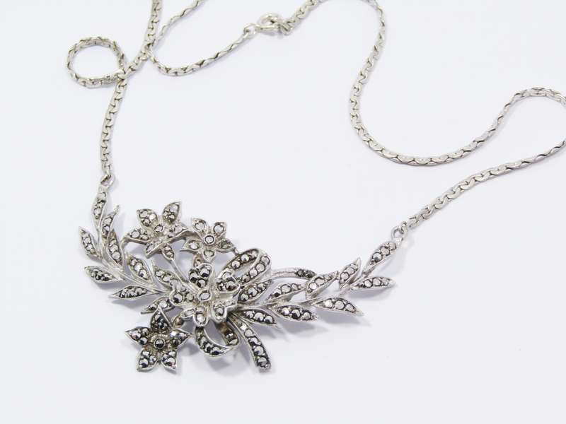 A Beautiful Victorian Design Necklace With Marcasite's in Sterling Silver