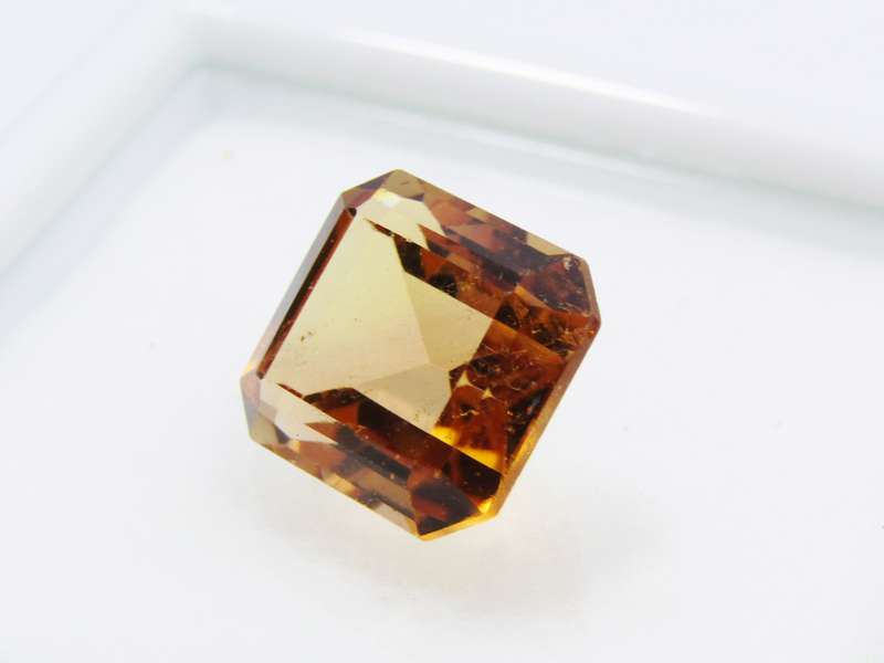 Lovely 4.75ct Vivid Brandy Orange Topaz Gemstones, unmounted