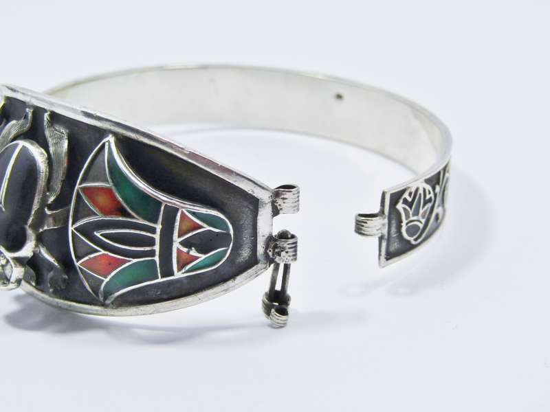 Vintage Egyptian Silver & Enamel Hinged Bangle