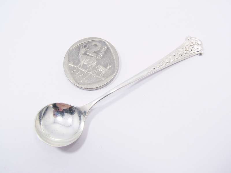 Vintage Sterling Silver Hallmarked Salt or Condiment Spoon