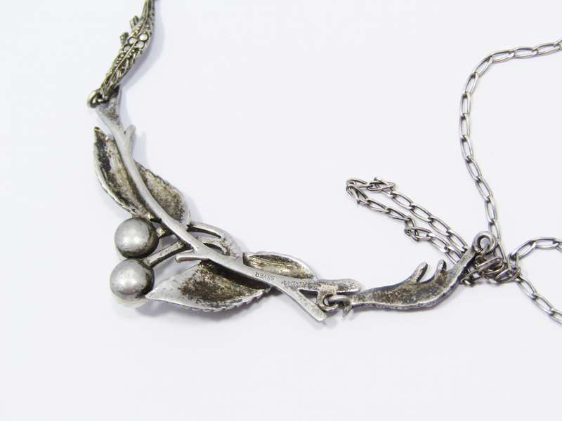 A Stunning Vintage Design Marcasite and Pearls Necklace in Sterling Silver