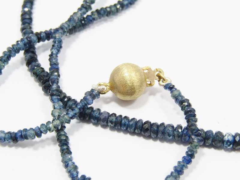 Stunning! Genuine Graduated Sapphire Beads with 9CT Gold Clasp