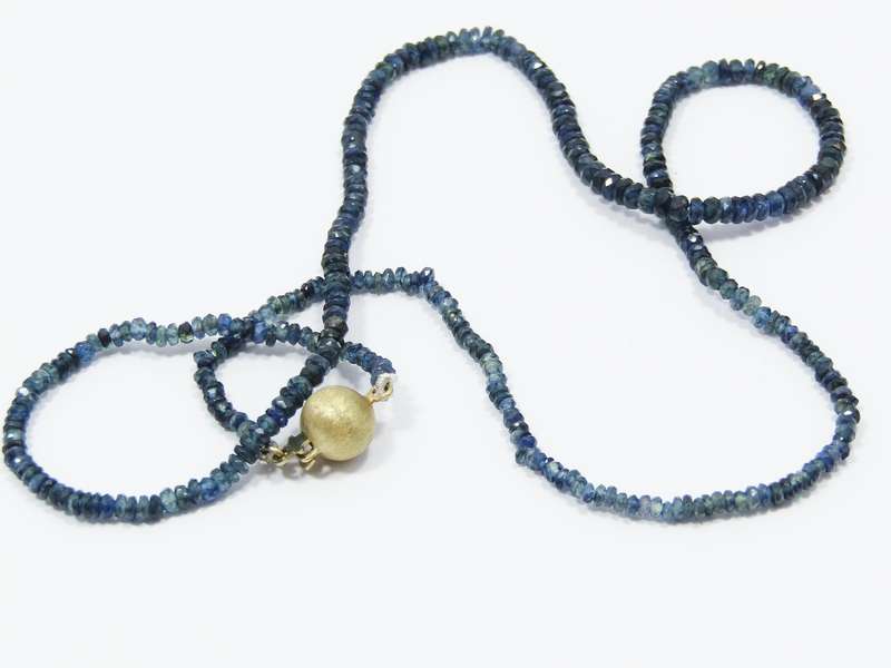 Stunning! Genuine Graduated Sapphire Beads with 9CT Gold Clasp