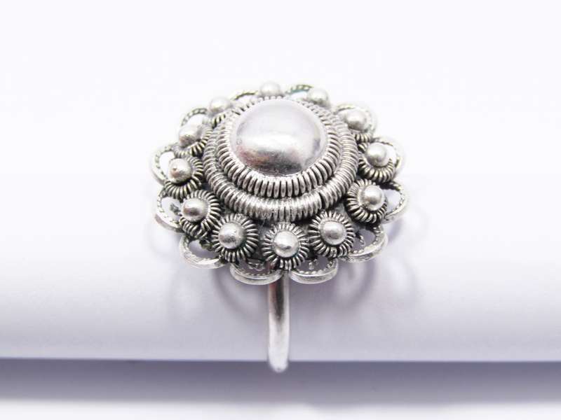 A Beautiful Vintage Design Rig in Sterling Silver.