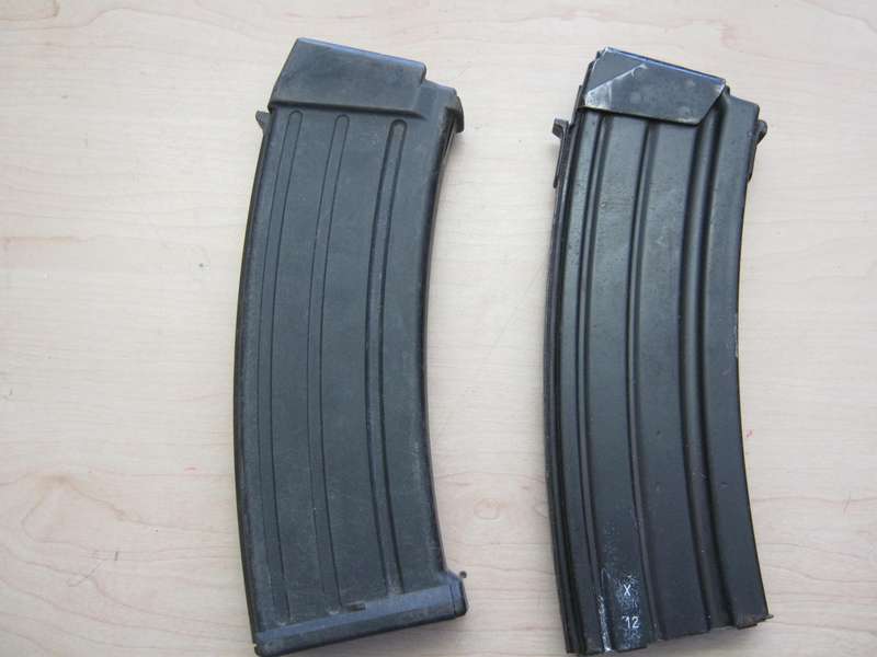 2 x R4 Magazines.
