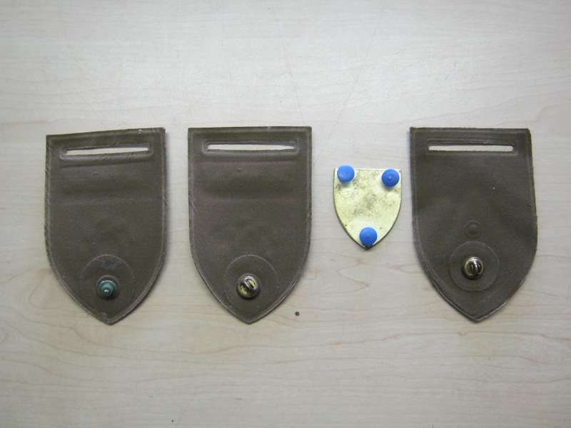 Four flashes. Relisted.