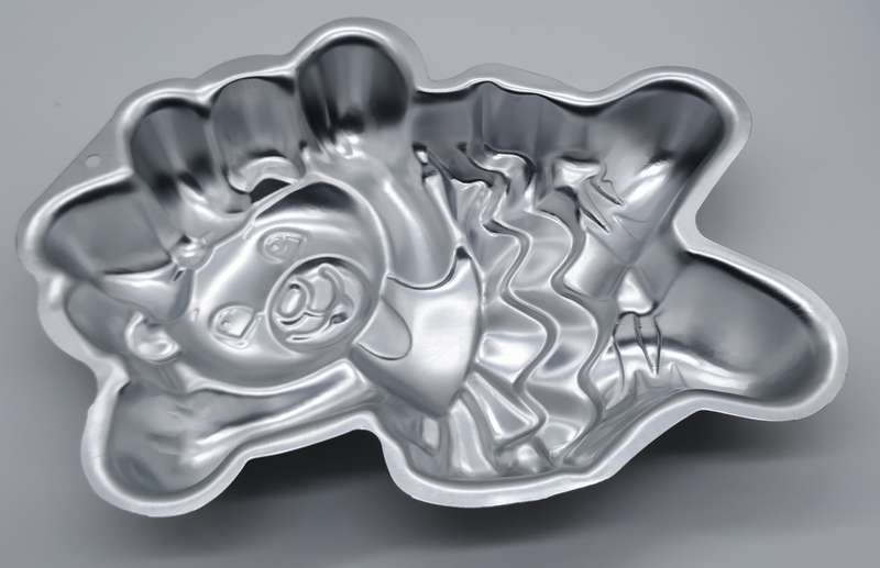 DANCING BEAR CAKE PAN