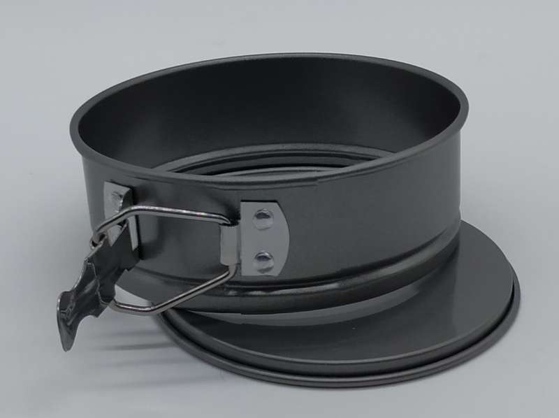 SPRINGFORM PAN ROUND SMALL (LOOSE-BOTTOM)