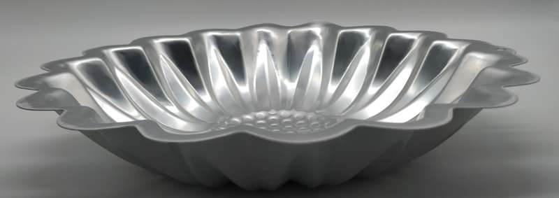 SUNFLOWER TINPLATE BAKING PAN (LARGE)