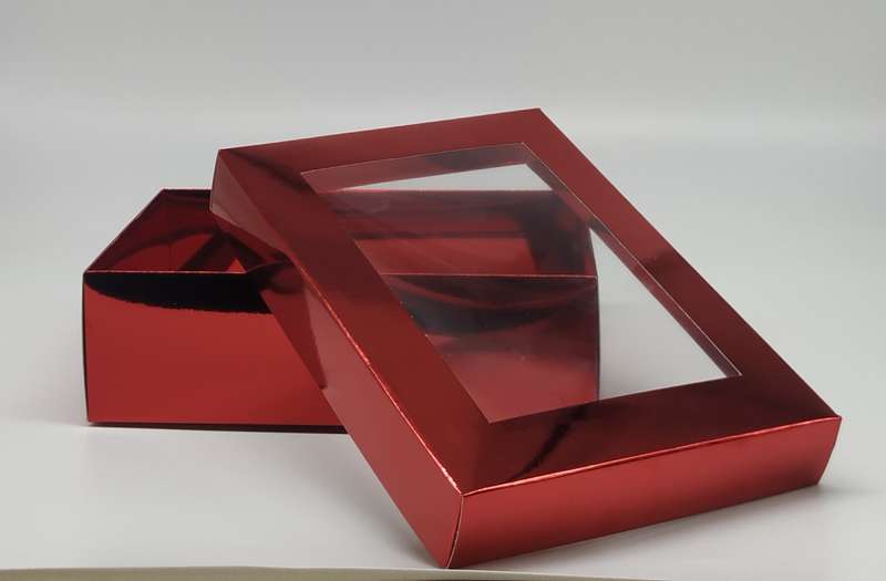 GIFTBOX RED 20CM X16CM X7CM