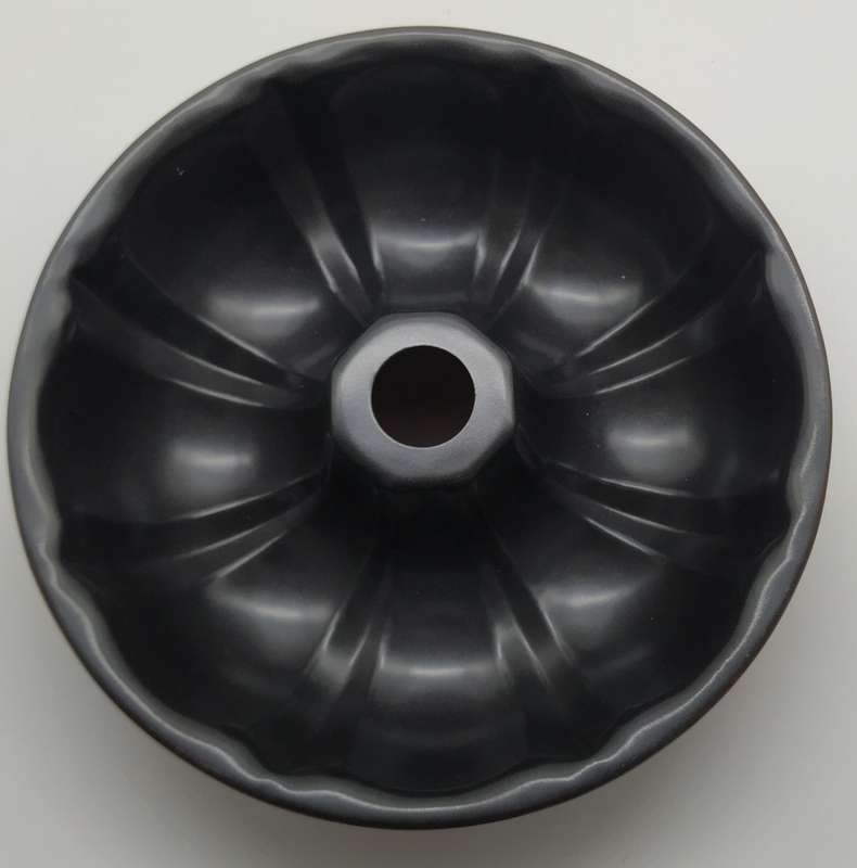 BUNDT PAN ROUND 20CM