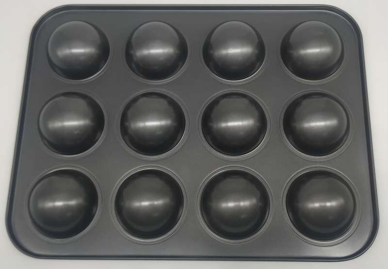 SNOWBALL MUFFIN PANS 12 CUP
