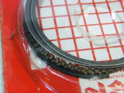 Suzuki Piston ring set - part 12140-24410-000