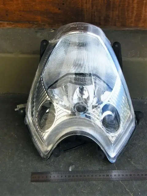 Front head light assembly for 150cc sport style scooter - can fit variety of 125cc, 150cc and 250cc