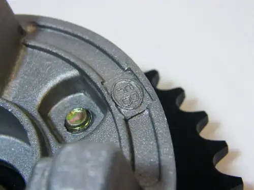 37T ( LD37 ) rear sprocket and hub - JJ120-7 for Gomoto 125 and various other 125 models