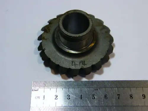 Lot of 2 BB250 UTE reverse gears - one look used - 19 gears