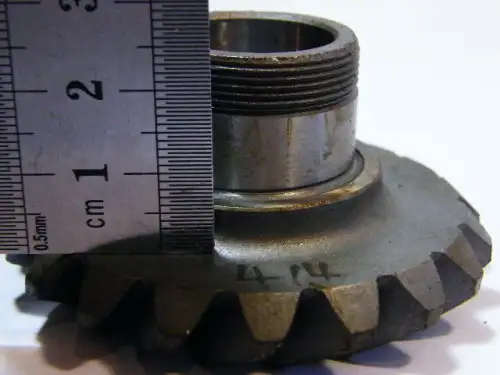 Lot of 2 BB250 UTE reverse gears - one look used - 19 gears